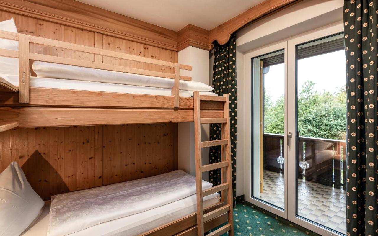 Ferien & Wellnesshotel Windschar Brunico Kültér fotó