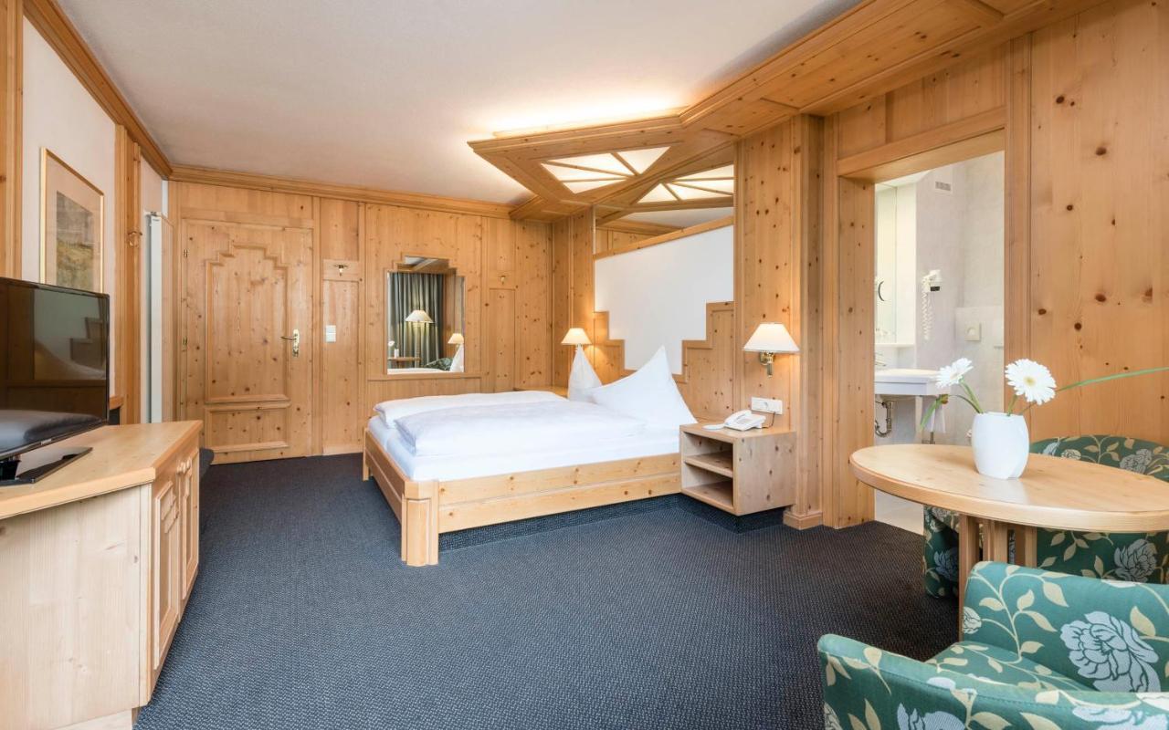 Ferien & Wellnesshotel Windschar Brunico Kültér fotó