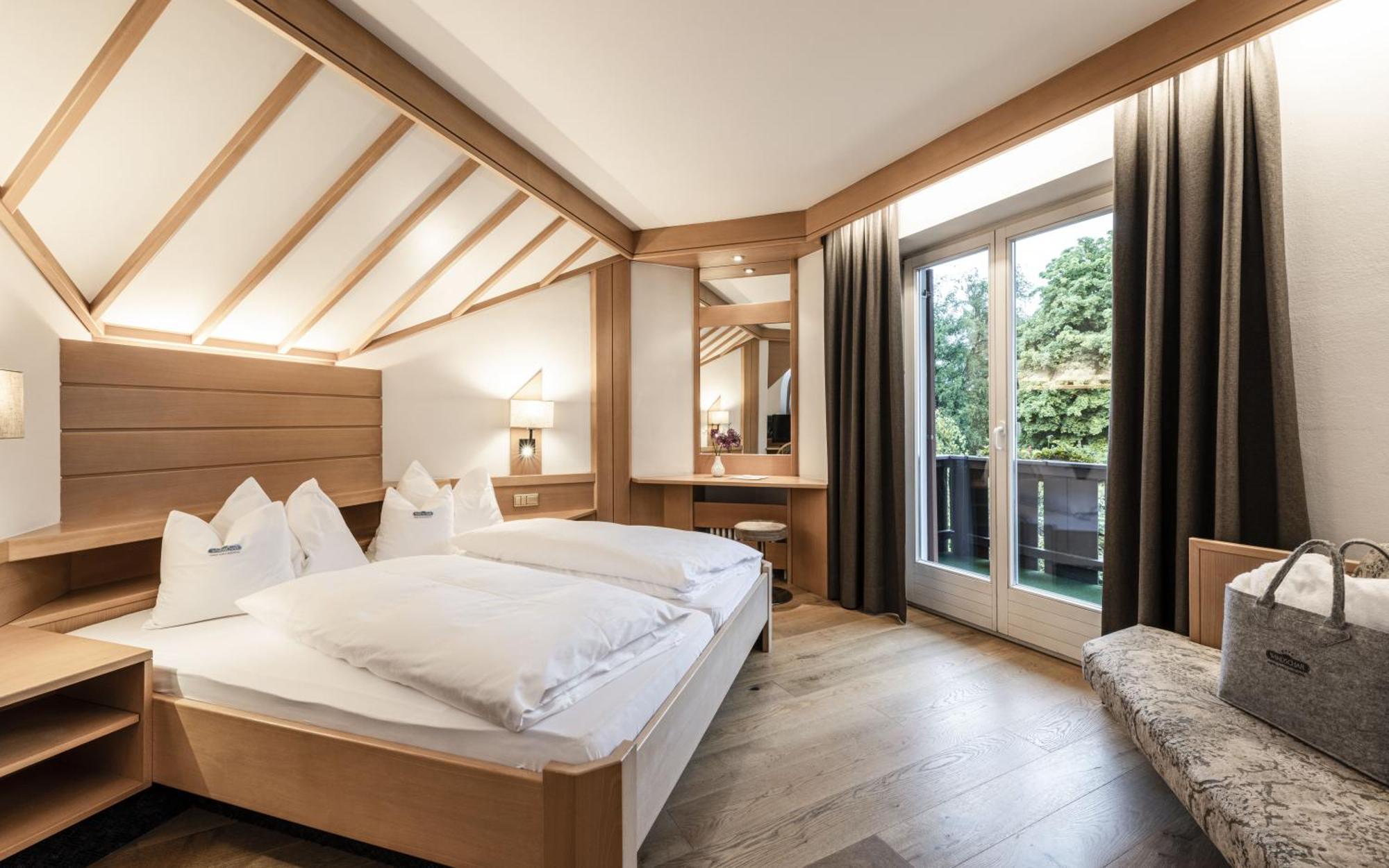 Ferien & Wellnesshotel Windschar Brunico Kültér fotó