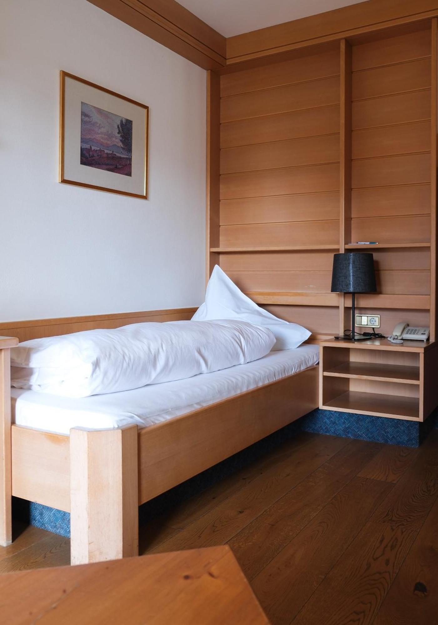 Ferien & Wellnesshotel Windschar Brunico Kültér fotó