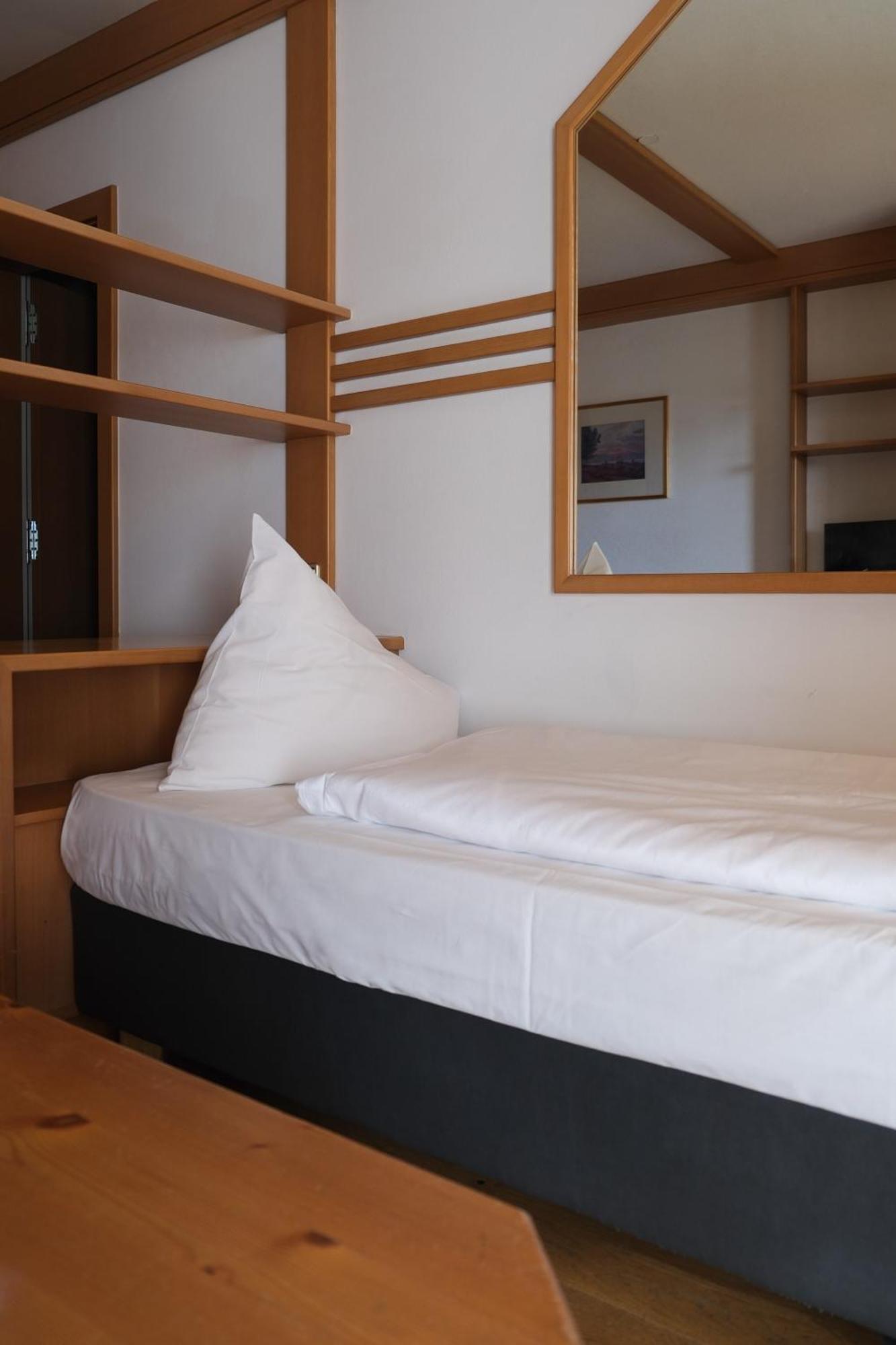 Ferien & Wellnesshotel Windschar Brunico Kültér fotó