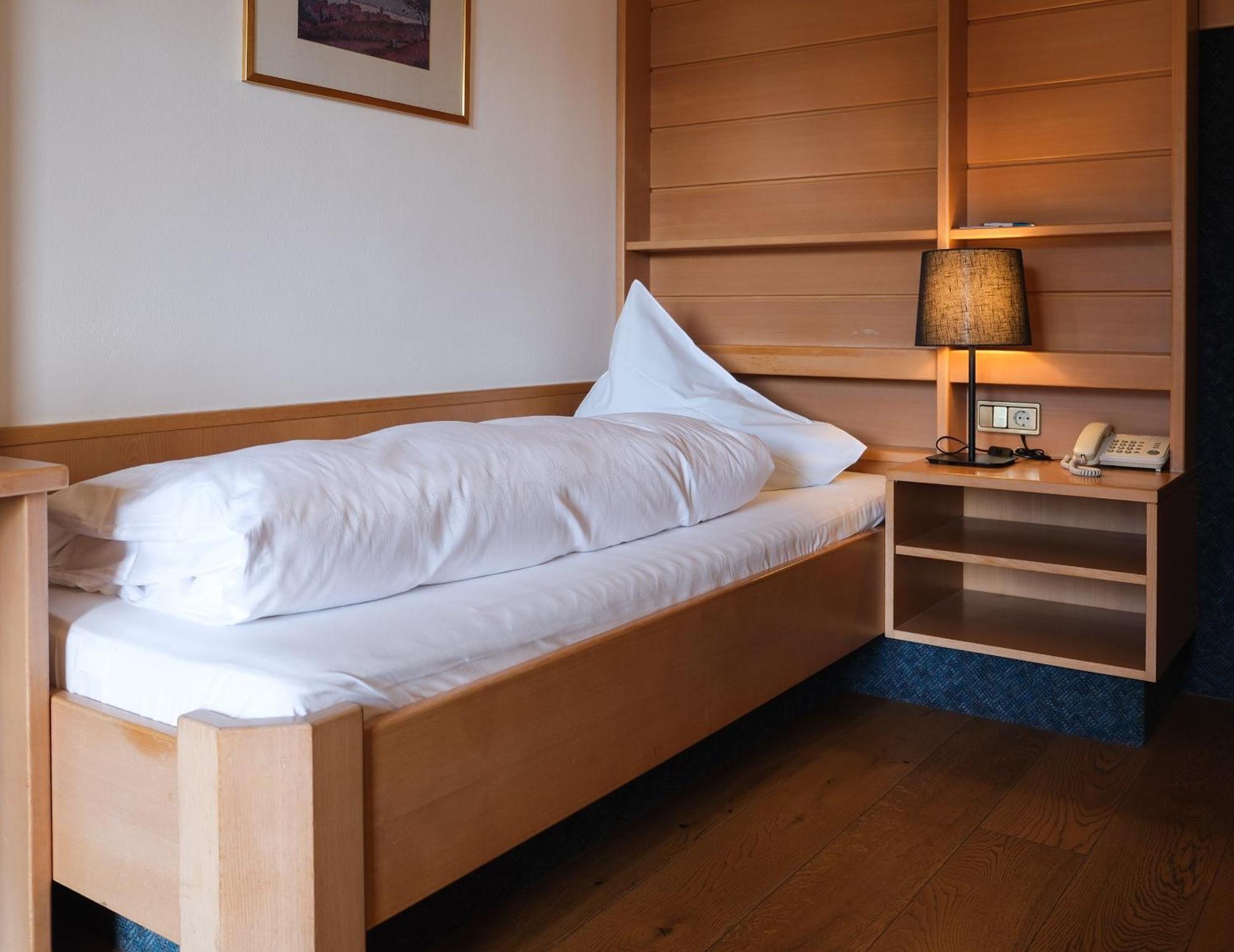 Ferien & Wellnesshotel Windschar Brunico Kültér fotó