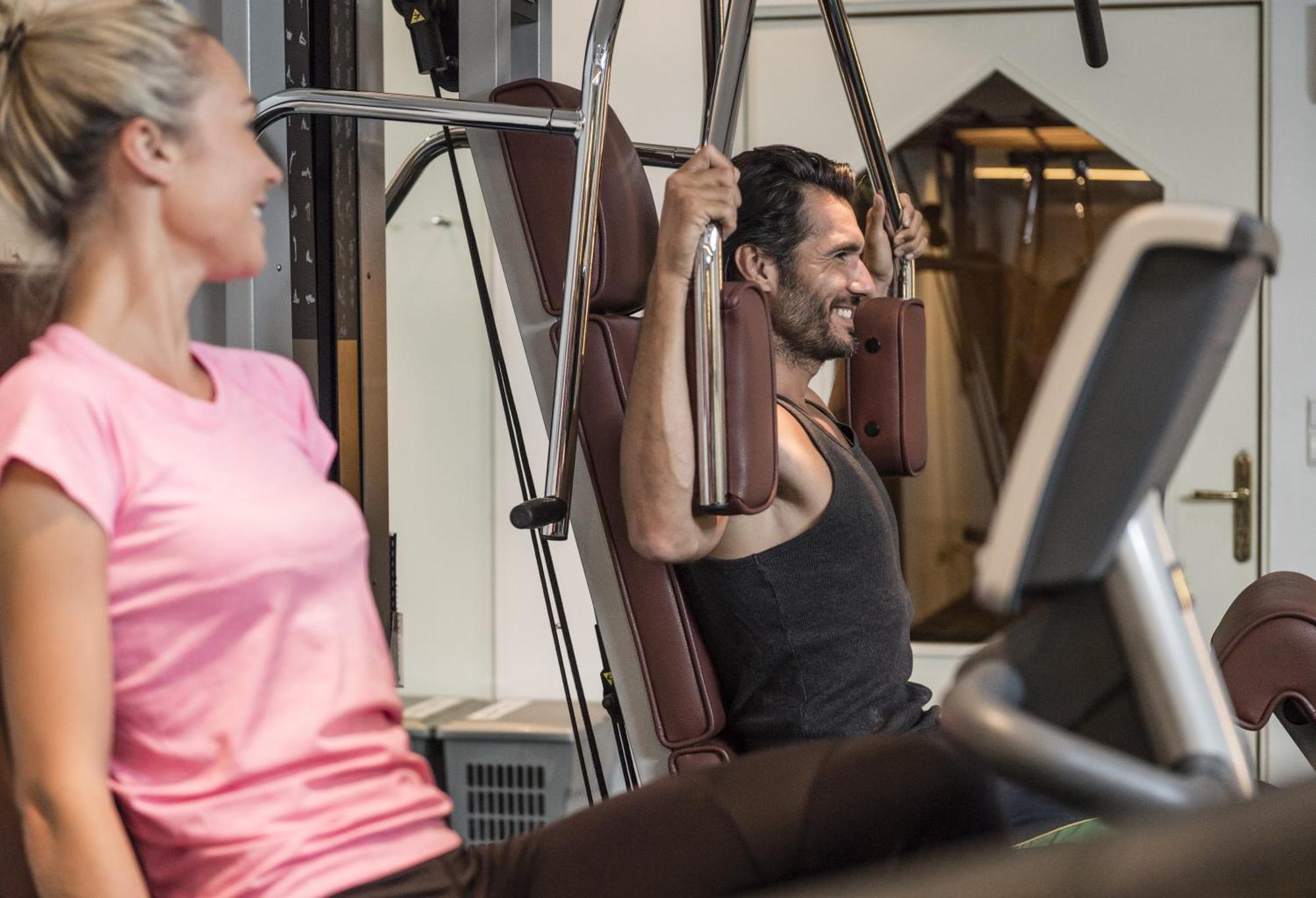Ferien & Wellnesshotel Windschar Brunico Kültér fotó