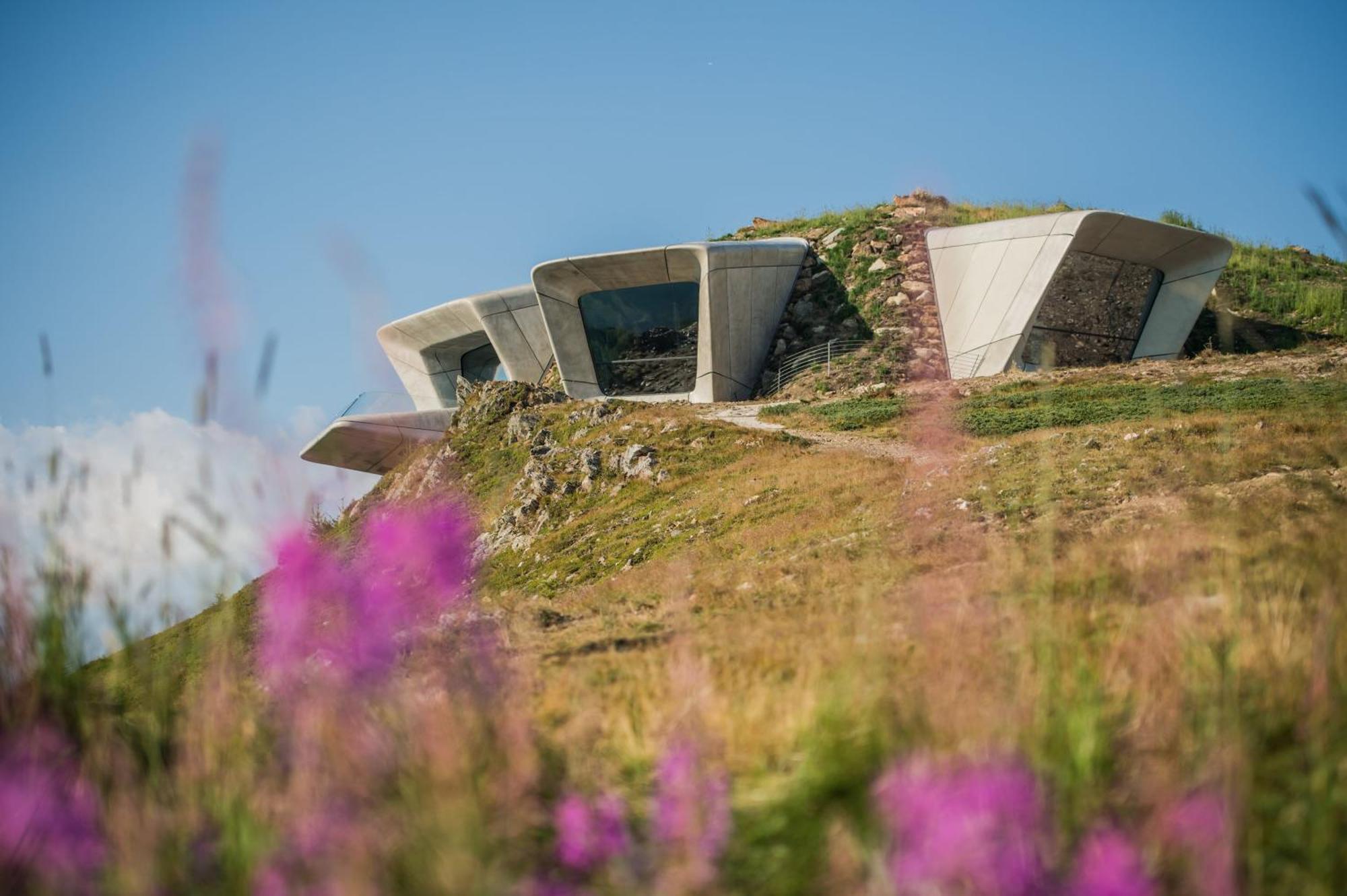 Ferien & Wellnesshotel Windschar Brunico Kültér fotó